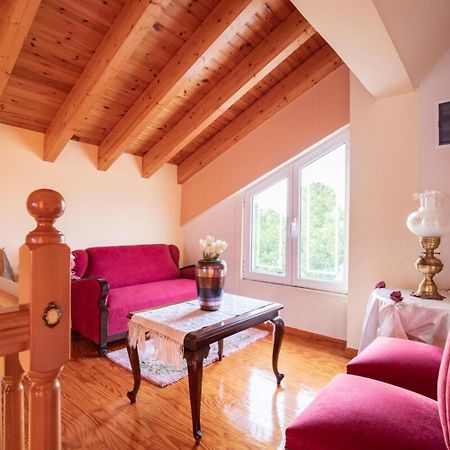 Neromilos Harmony - Roussis Residence エクステリア 写真
